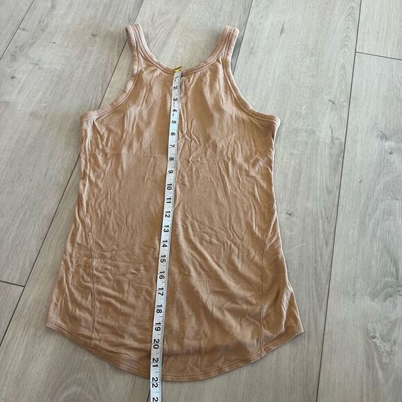 Lululemon women’s top size S - Picture 2 of 5